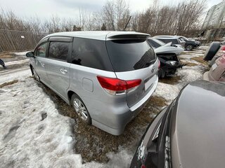 2010 Toyota Wish II, серый, 684000 рублей, вид 4