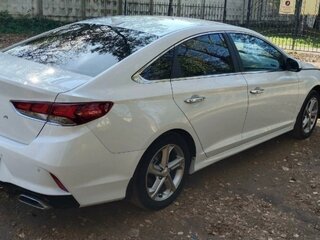 2019 Hyundai Sonata VII (LF) Рестайлинг, белый, 1450000 рублей, вид 3