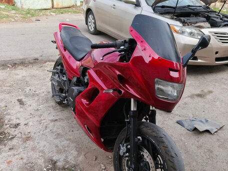 1995 Kawasaki GPZ 1100, красный, 290000 рублей, вид 2