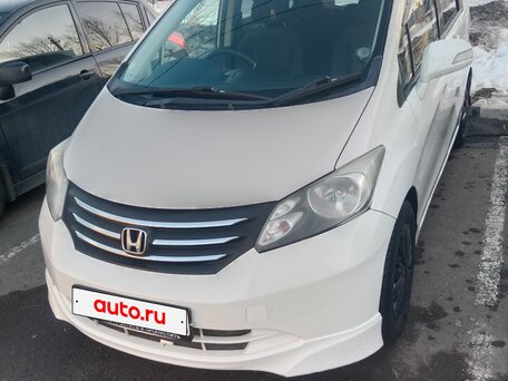 2009 Honda Freed I, белый, 740000 рублей, вид 3