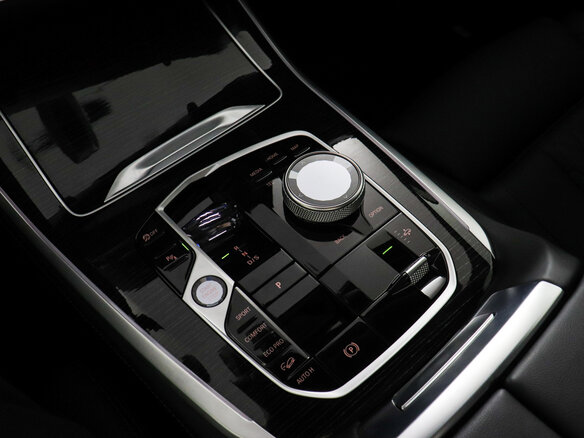 2026 BMW X5 M60i IV (G05/G18) Рестайлинг, синий, 21300000 рублей - вид 14