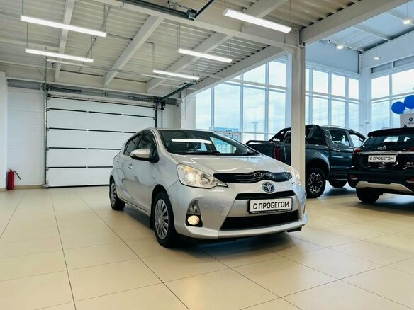 2014 Toyota Aqua I, серый, 1099999 рублей - вид 8