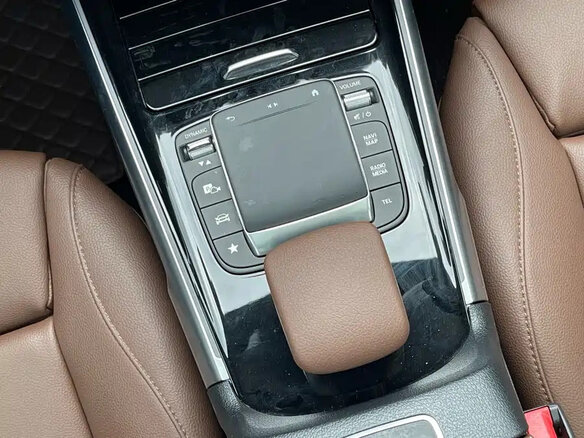 2020 Mercedes-Benz GLB 200 I (X247), чёрный, 2350606 рублей - вид 16