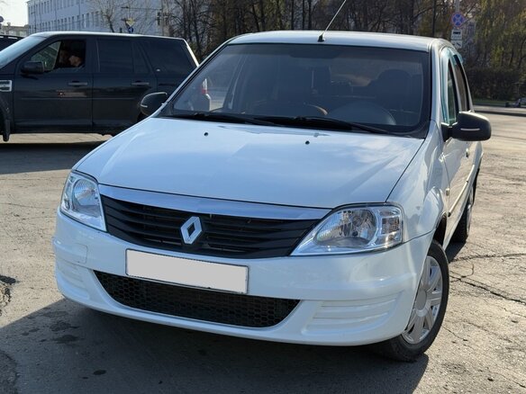 2012 Renault Logan I Рестайлинг, белый, 350000 рублей - вид 8
