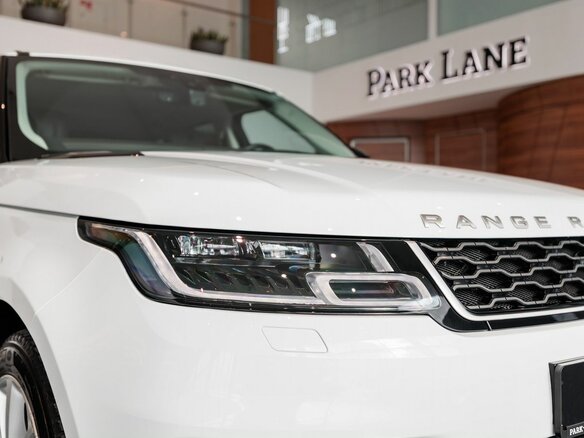 2019 Land Rover Range Rover Sport II Рестайлинг, белый, 4830000 рублей - вид 4