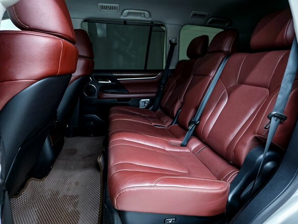 2016 Lexus LX 450d III Рестайлинг 2, серый, 5700000 рублей - вид 13