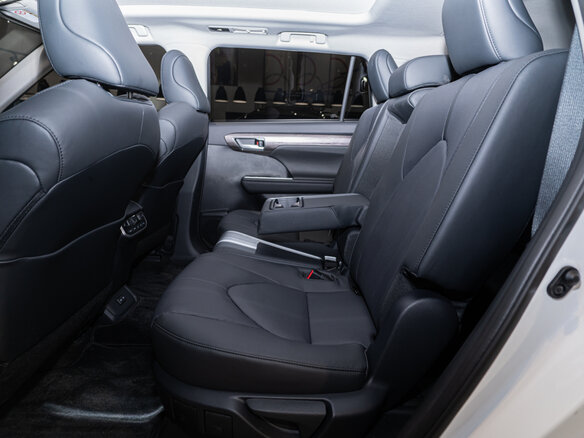 2026 Toyota Highlander IV (XU70), белый, 5800000 рублей - вид 19