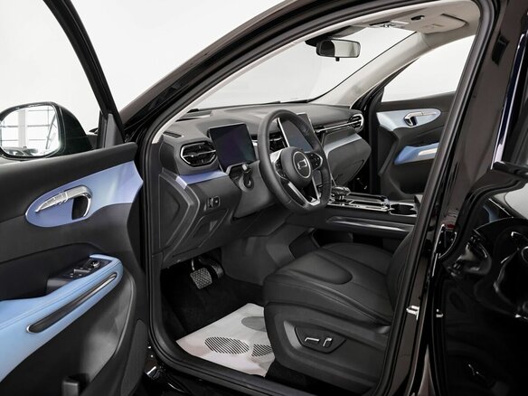 2025 Bestune T90 I, чёрный, 4031000 рублей - вид 4