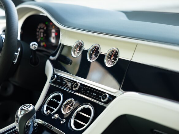 2025 Bentley Continental GT Speed IV, зелёный - вид 24