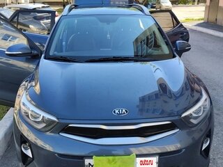 2020 Kia Stonic I, синий, 1950000 рублей, вид 2