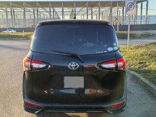 2019 Toyota Sienta II Рестайлинг, чёрный, 1650000 рублей, вид 4