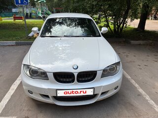 2010 BMW 1 серии 118i I (E81/E82/E87/E88) Рестайлинг, белый, 600000 рублей, вид 2