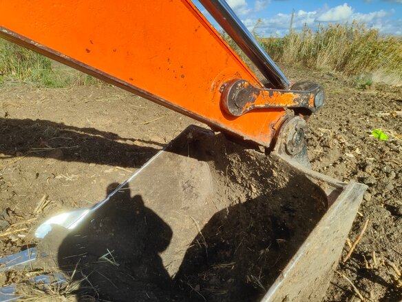 2003 Hitachi ZX200, оранжевый, 3100000 рублей - вид 5