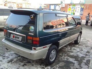 1996 Mazda MPV I (LV), зелёный, 380000 рублей, вид 4