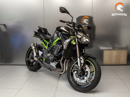 2020 Kawasaki Z 900, серый, 890297 рублей, вид 1