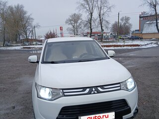 2012 Mitsubishi Outlander III, белый, 1110000 рублей, вид 4