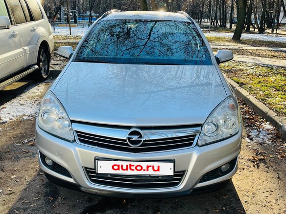 2009 Opel Astra H Рестайлинг, серебристый, 579000 рублей - вид 2