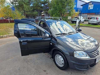 2011 Renault Logan I Рестайлинг, чёрный, 620000 рублей, вид 1