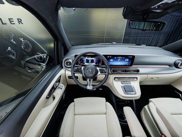 2025 Mercedes-Benz V-Класс 300 d экстра длинный III (W447) Рестайлинг 2, чёрный - вид 16