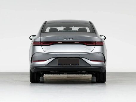 2026 BYD Qin Plus EV 510 I Рестайлинг, серебристый, 1950000 рублей, вид 4