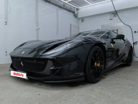 2017 Ferrari 812 Superfast, чёрный, 29000000 рублей, вид 3