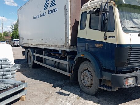 1990 Mercedes-Benz Фургон (4х2), бежевый, 650000 рублей, вид 4