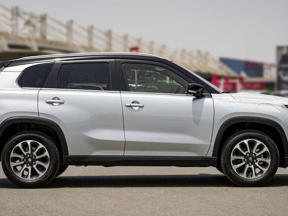 2024 Suzuki Grand Vitara III, белый, 2800000 рублей - вид 2