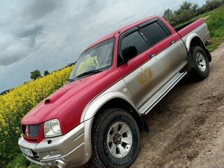 2005 Mitsubishi L200 III, красный, 900000 рублей, вид 1