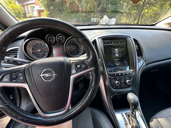2013 Opel Astra J Рестайлинг, чёрный, 690000 рублей - вид 15
