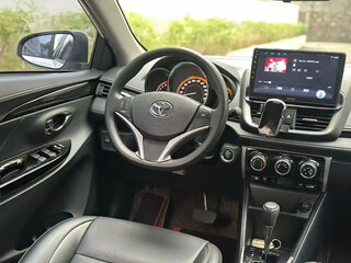 2023 Toyota Yaris L XP150 Рестайлинг, белый, 1270333 рублей, вид 4