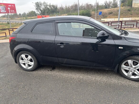 2008 Kia Ceed I, чёрный, 600000 рублей - вид 3