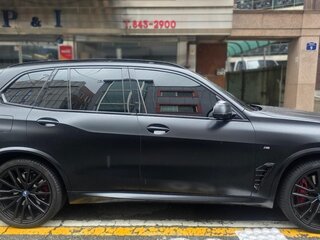 2024 BMW X5 50e IV (G05/G18) Рестайлинг, чёрный, 11578409 рублей, вид 3