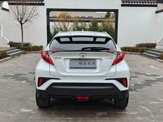 2021 Toyota Izoa I Рестайлинг, белый, 2300000 рублей, вид 5