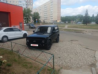 2018 Lada (ВАЗ) 2121 (4x4) I Рестайлинг, чёрный, 590009 рублей, вид 1