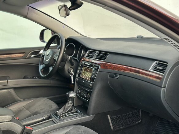 2012 Skoda Superb II, красный, 1090000 рублей - вид 10