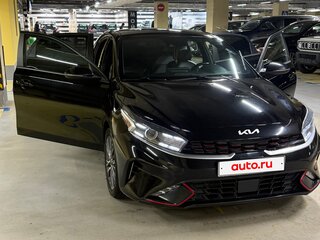 2021 Kia Forte III Рестайлинг, чёрный, 1850000 рублей, вид 2