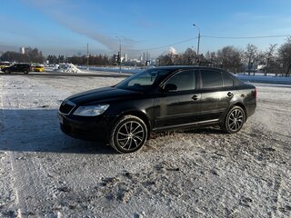 2011 Skoda Octavia DSG7 II (A5) Рестайлинг, чёрный, 640000 рублей, вид 2