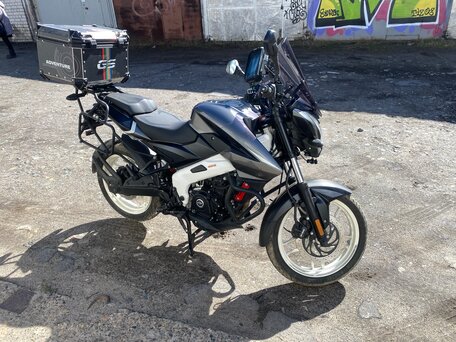 2021 Bajaj Pulsar NS 200, чёрный, 220000 рублей, вид 2
