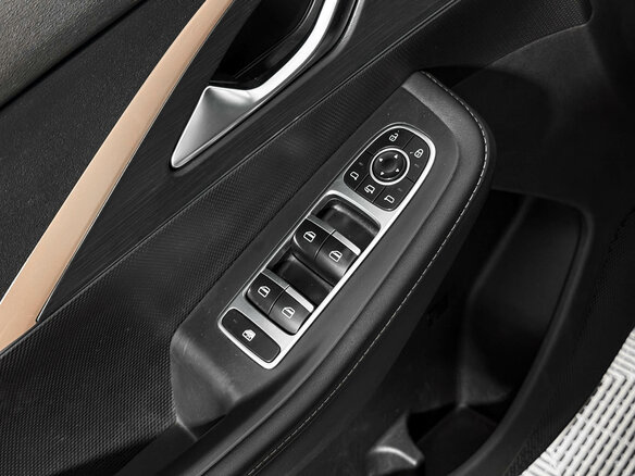 2023 Omoda C5 I, серый, 1460000 рублей - вид 9