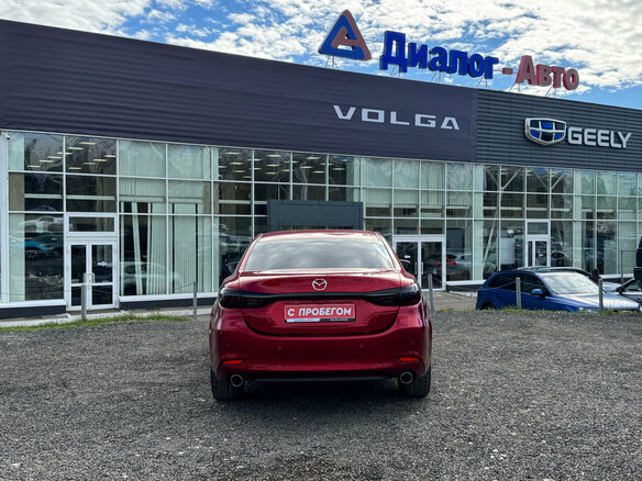 2018 Mazda 6 III (GJ) Рестайлинг 2, красный, 1810000 рублей - вид 3