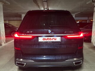 2021 BMW X7 40d I (G07), чёрный, 10300000 рублей, вид 4