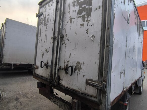 2011 Hyundai Porter, серый, 500000 рублей - вид 5