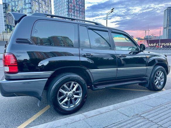 2005 Lexus LX 470 II Рестайлинг, чёрный, 5650000 рублей - вид 3