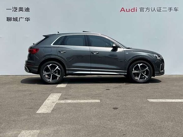 2026 Audi Q3 35 TFSI II (F3), чёрный, 3450285 рублей - вид 3