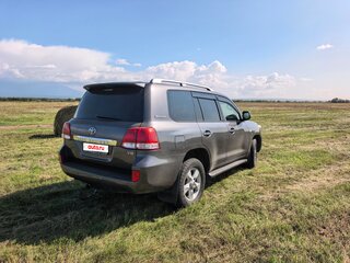 2011 Toyota Land Cruiser 200 Series, серый, 3800000 рублей, вид 2