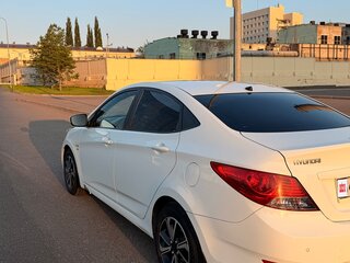2012 Hyundai Solaris I, белый, 700000 рублей, вид 4