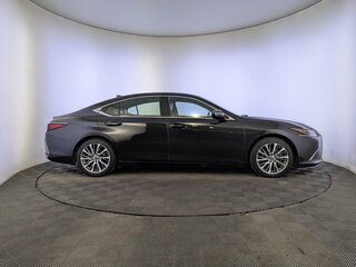 2018 Lexus ES 250 VII, чёрный, 3500000 рублей, вид 4