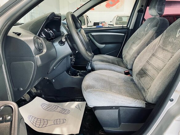 2017 Renault Duster I Рестайлинг, серебристый, 1477000 рублей - вид 9