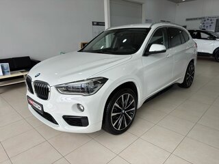 2017 BMW X1 18i sDrive II (F48), белый, 2199900 рублей, вид 3