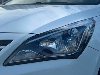 2016 Hyundai Solaris I Рестайлинг, белый, 840000 рублей, вид 5